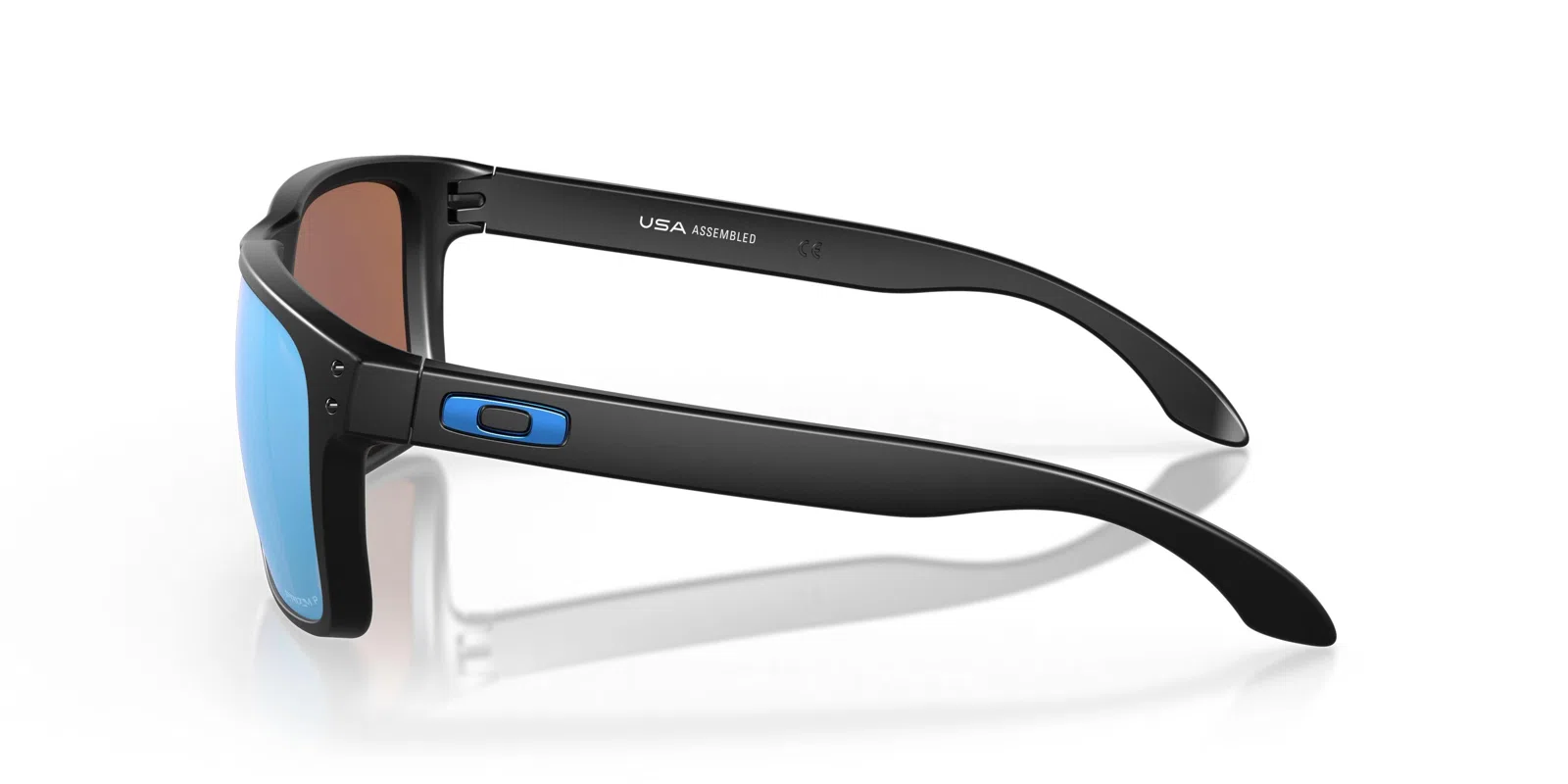 Oakley Holbrook Xl 9417 Sunglasses - view 244